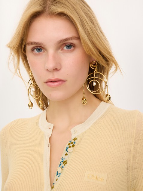 The Chlo&eacute; Tulip earrings