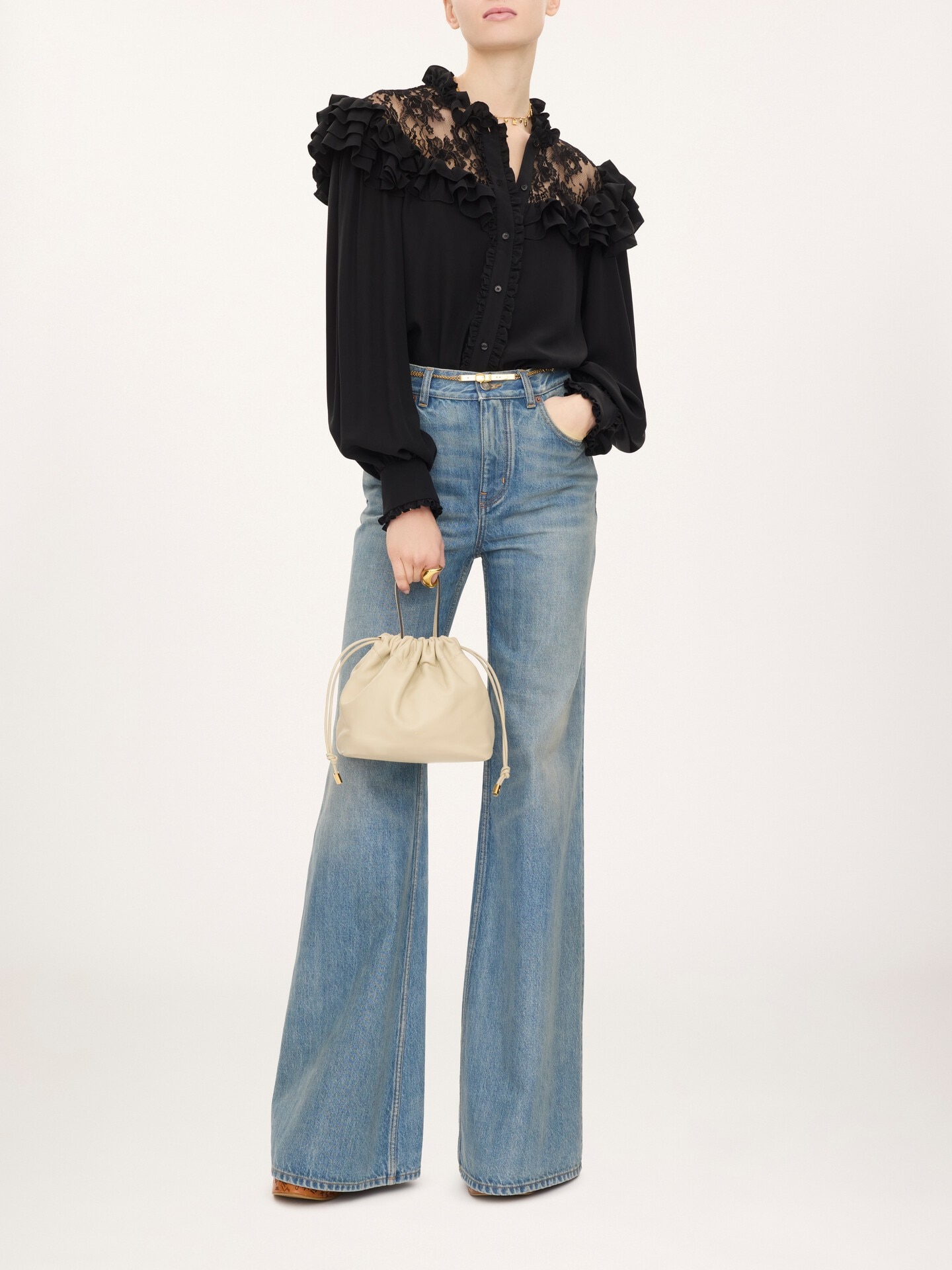 Small Chlo&eacute; Icons shoulder bag with chain in soft leather - 8