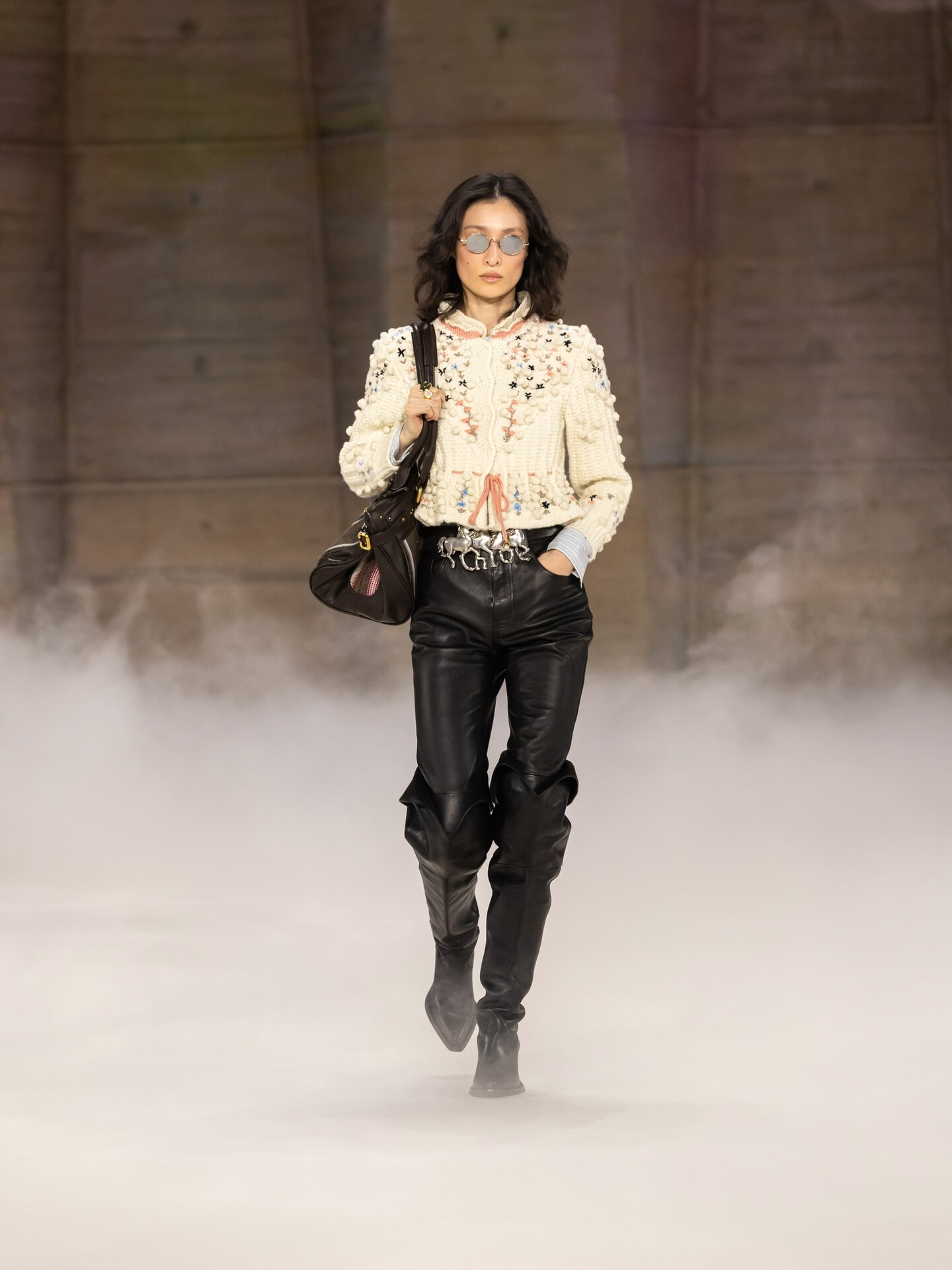 Look 16 - 1