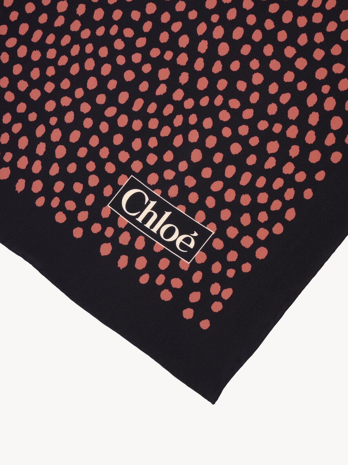 Chloé The Chloé Spotted square scarf in silk | Thumbnail 4
