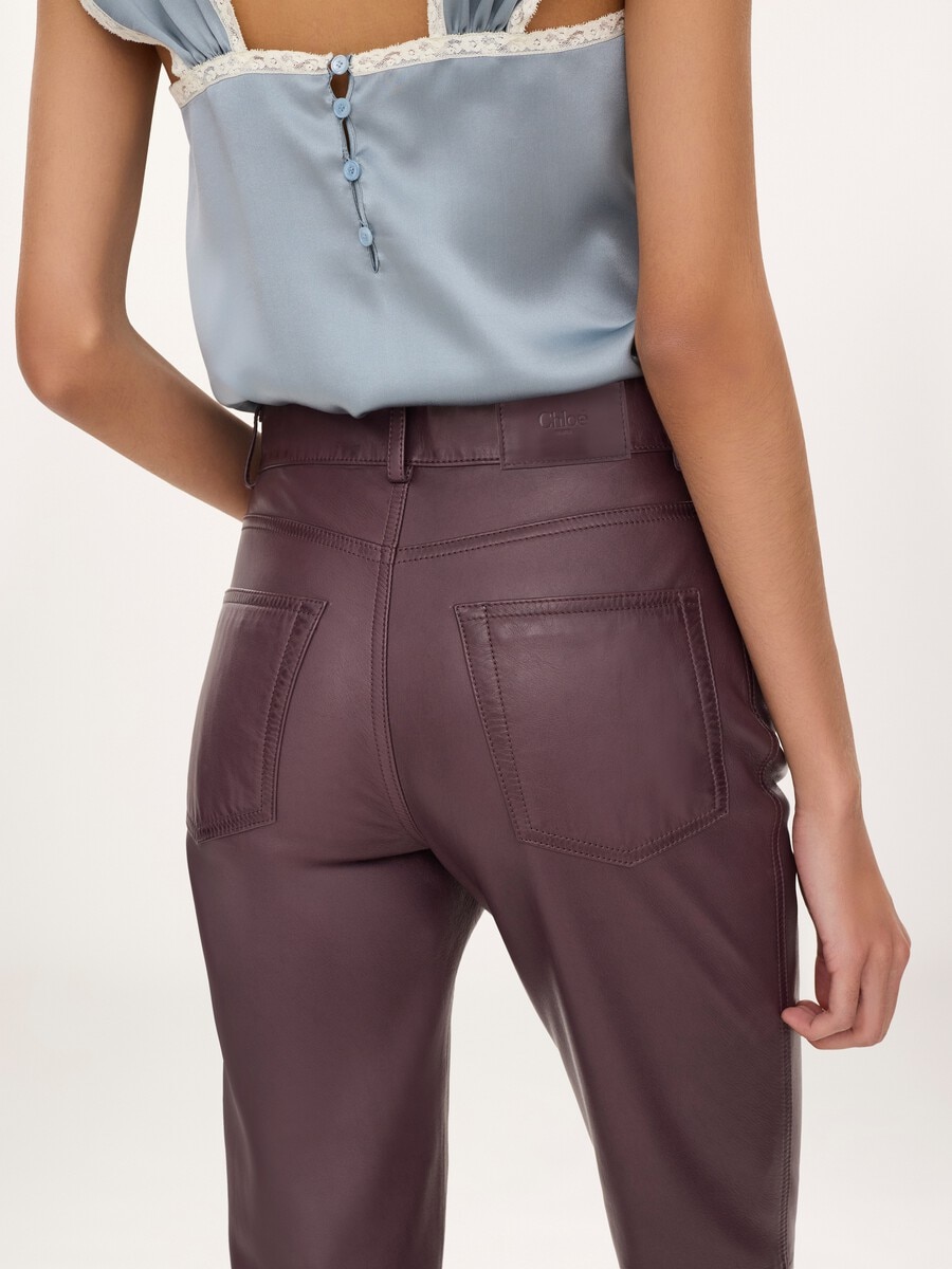 Slim trousers in leather - 7