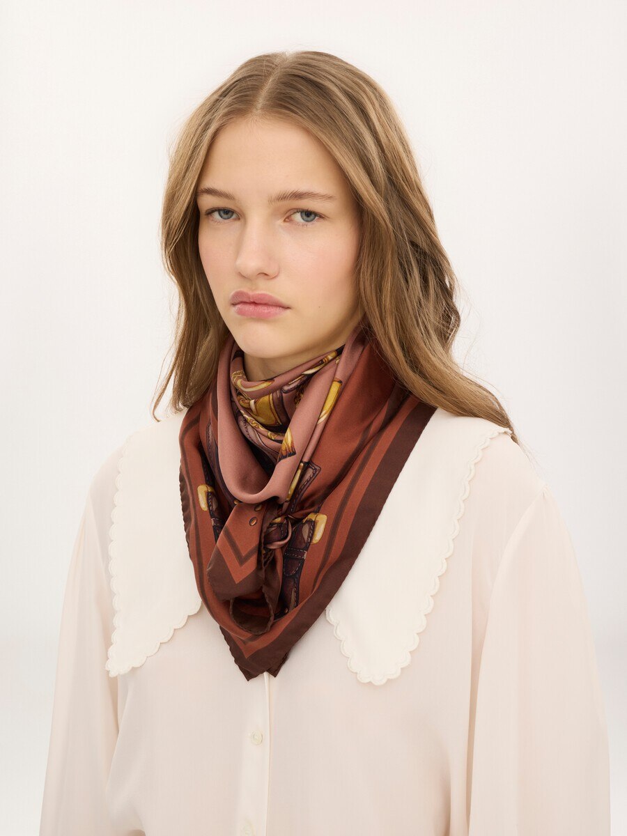 The Chlo&eacute; Paddington square scarf in silk twill - 3