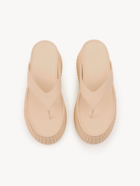 Nama wedge slide