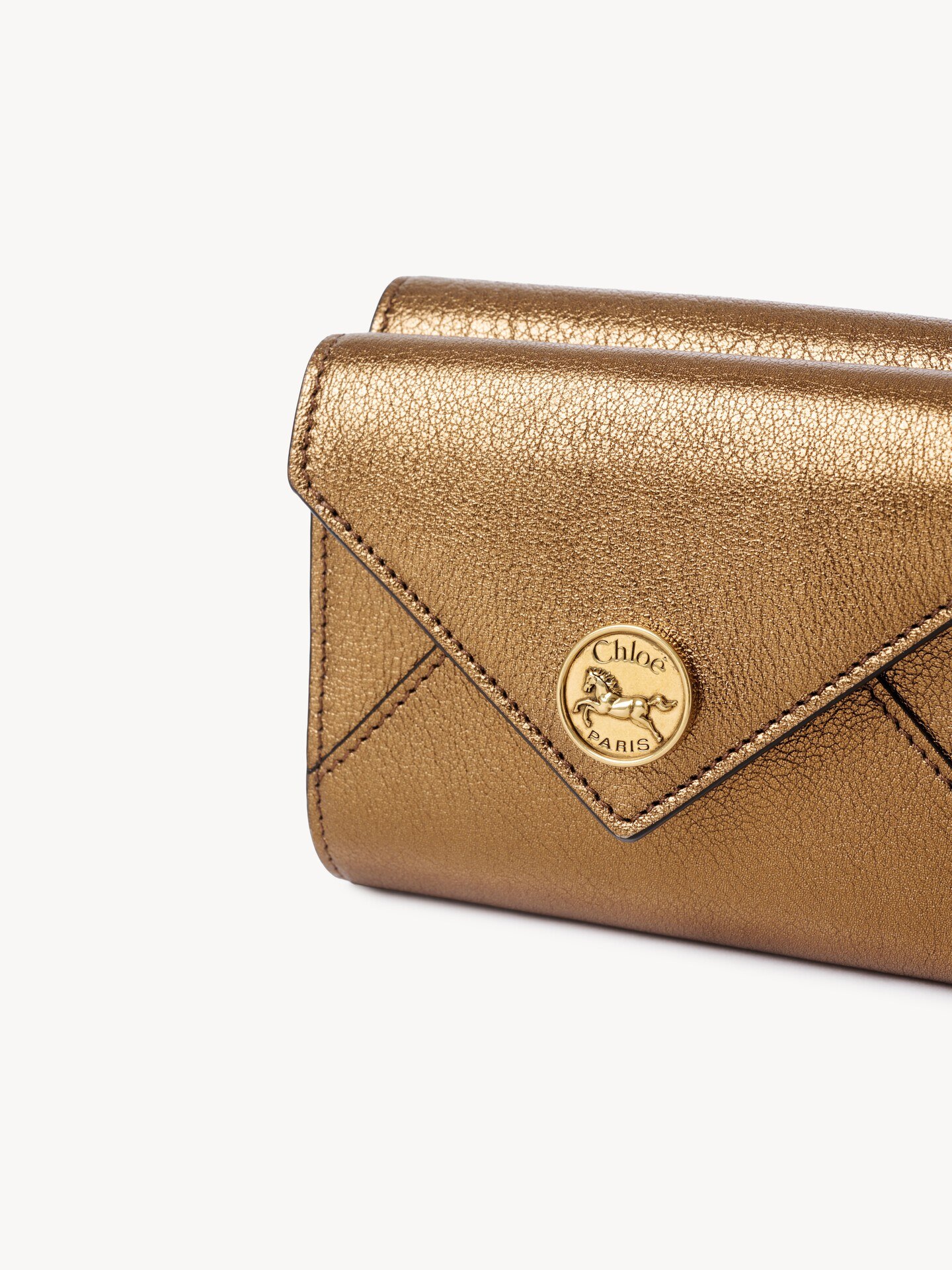 Petit portefeuille &agrave; trois volets Envelope en cuir m&eacute;tallis&eacute; - 5.0
