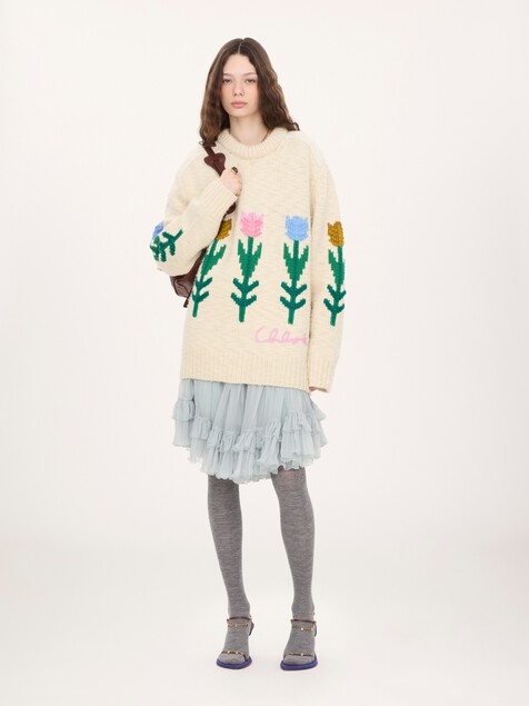Oversized logo sweater in a wool knit