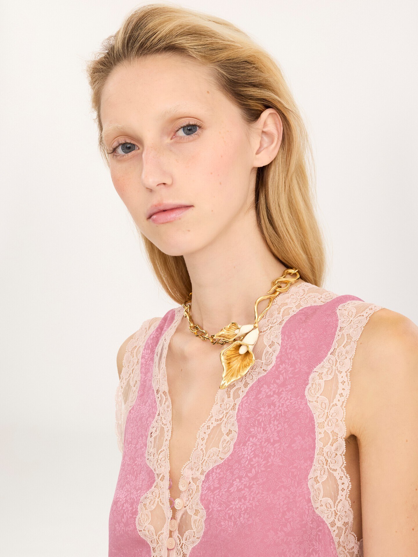 The Chlo&eacute; Lily choker - 5