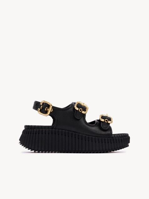 Nama Sandalen mit Keilabsatz