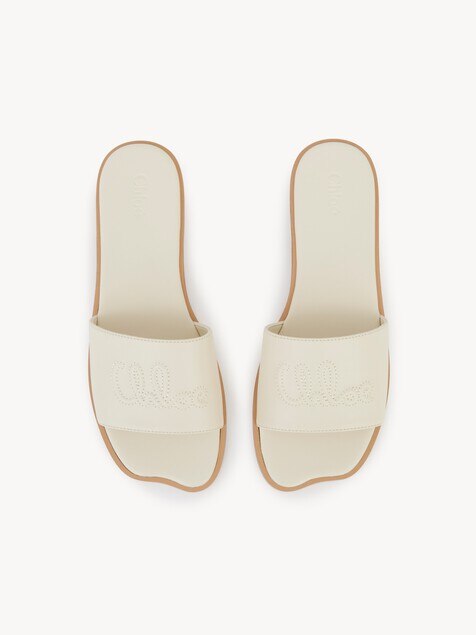 Chlo&eacute; Soleil slide