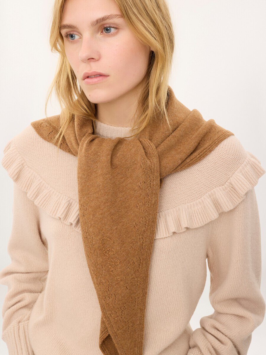 The Chlo&eacute; Iconic triangular scarf in wool - 3
