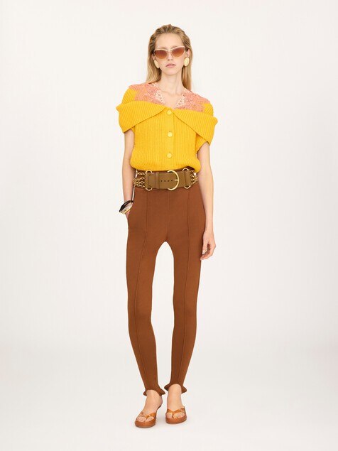 Stirrup pants in a jacquard knit