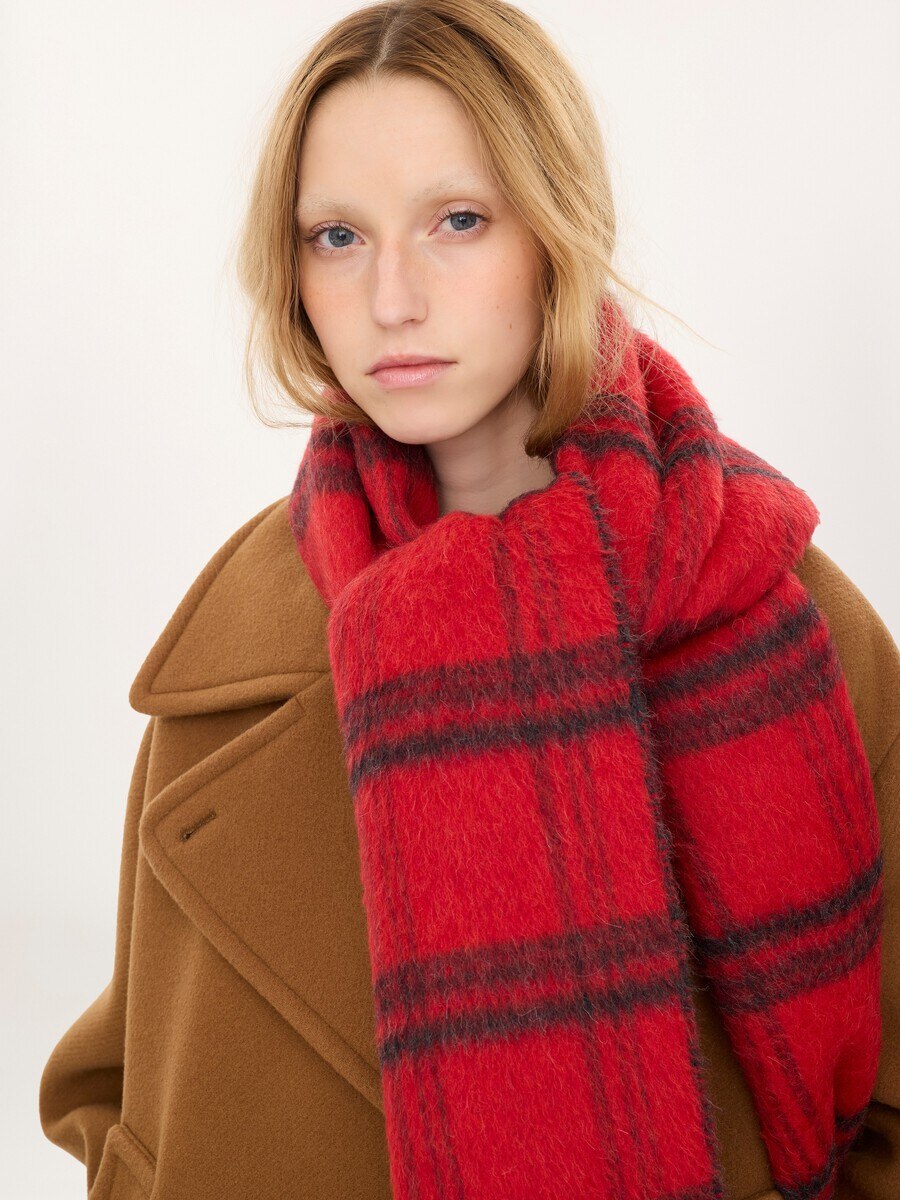 The Chlo&eacute; Covering scarf in alpaca wool - 5