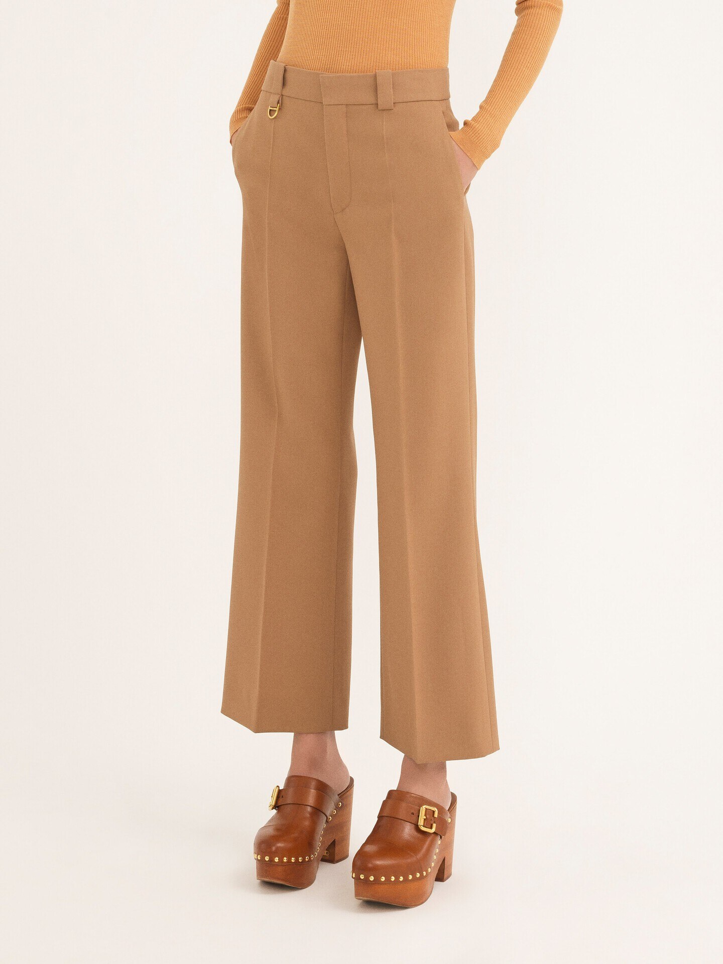 Cropped tailored pants in wool grain de poudre - 4