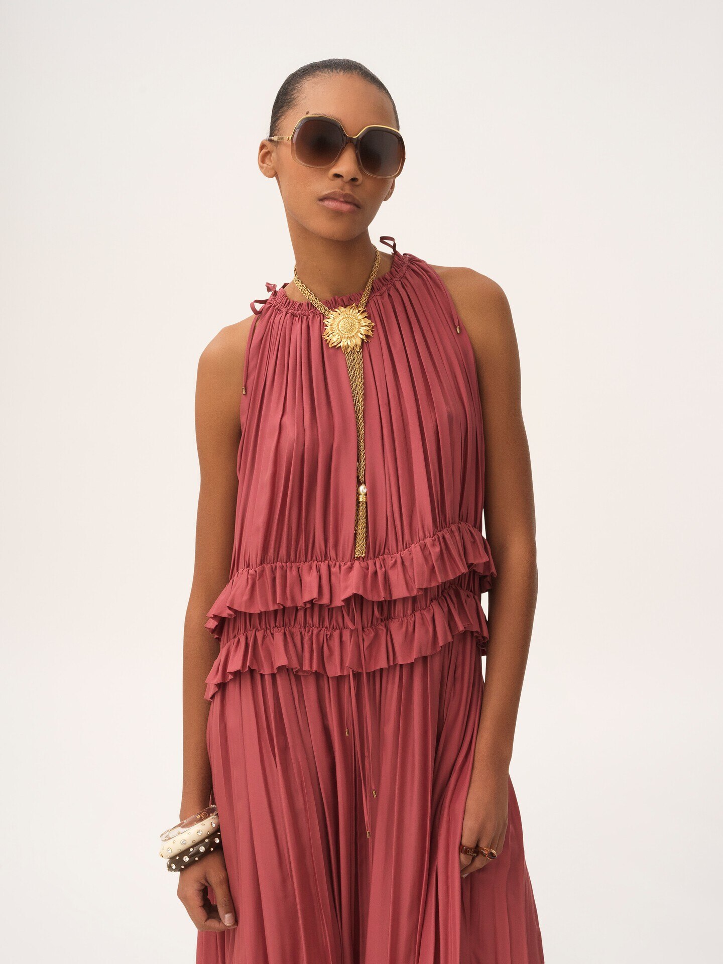 Sleeveless long dress in washed silk pong&eacute; - 4