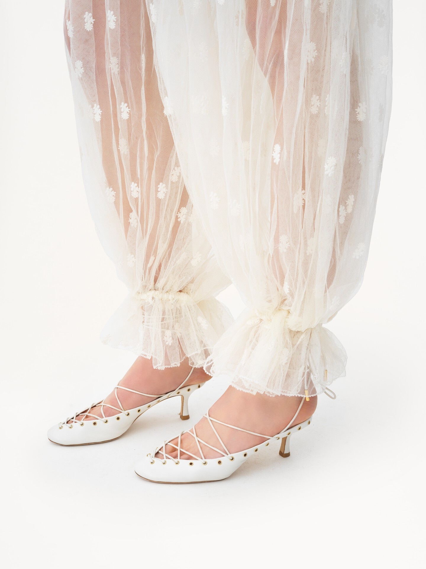 Drawstring pants in embroidered lace - 6