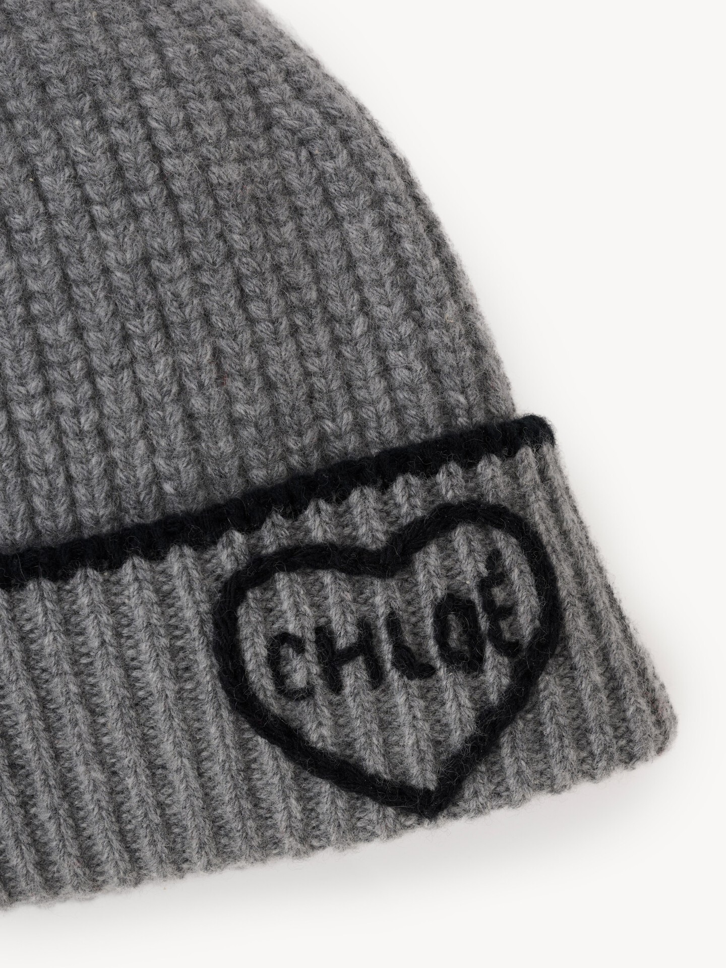 The Chlo&eacute; Encoeur beanie in wool & cashmere - 4