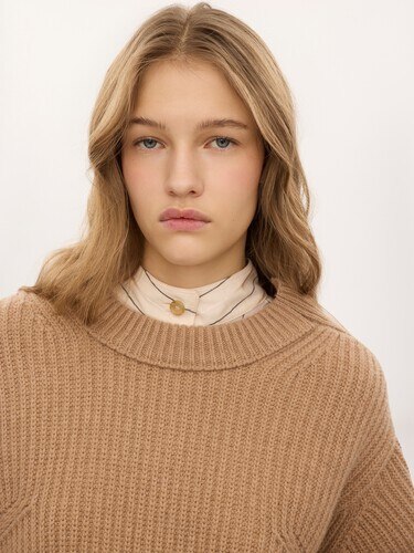 Cropped mock-neck jumper in a wool and cashmere knit & lace - 6