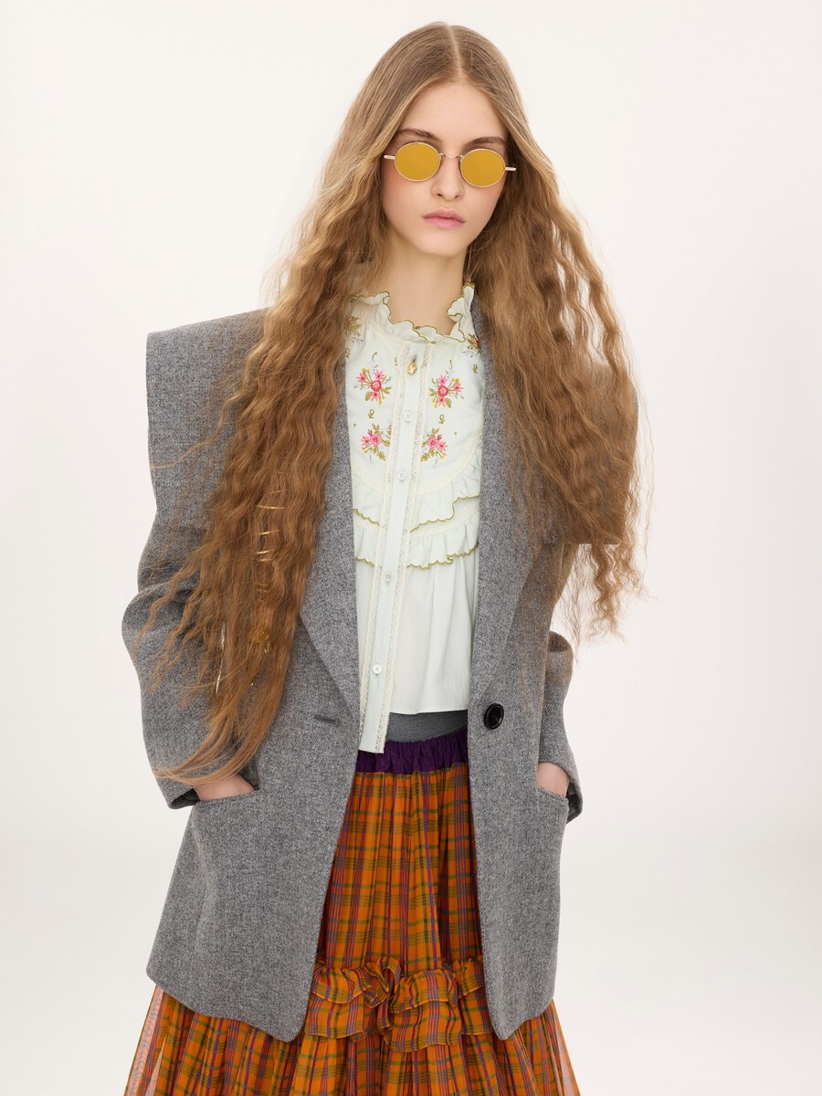 Single-breasted tailored jacket in chin&eacute; wool - 4