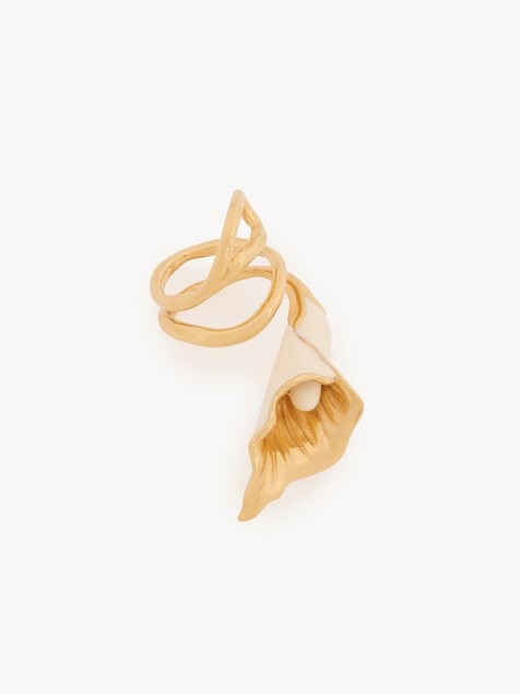 The Chlo&eacute; Lily ring