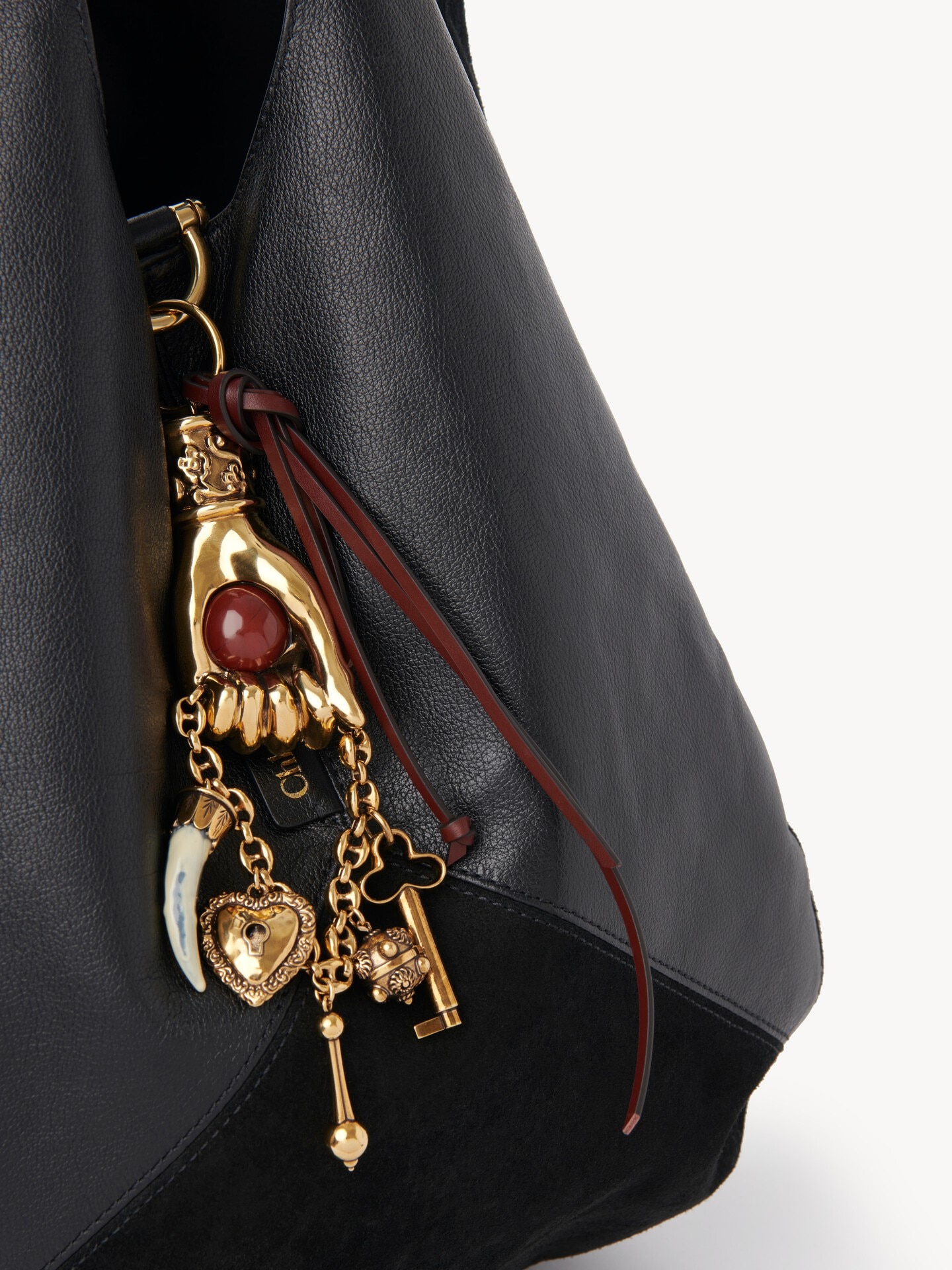 Chlo&eacute; Symbols Hand bag charm in brass - 3