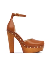 GINGER_BROWN
