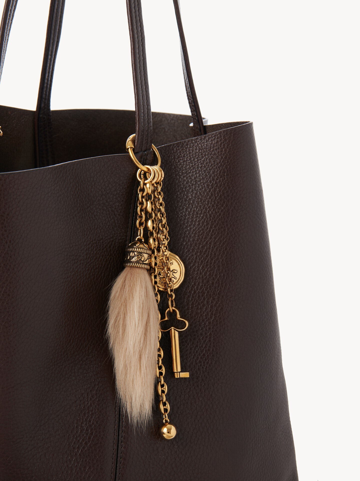 Chlo&eacute; Symbols bag charm in brass & shearling - 3