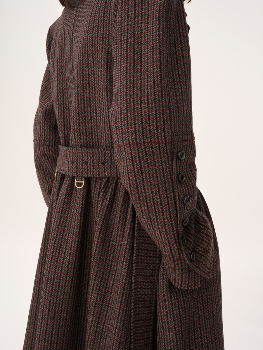 Double-breasted riding coat in houndstooth wool - 7