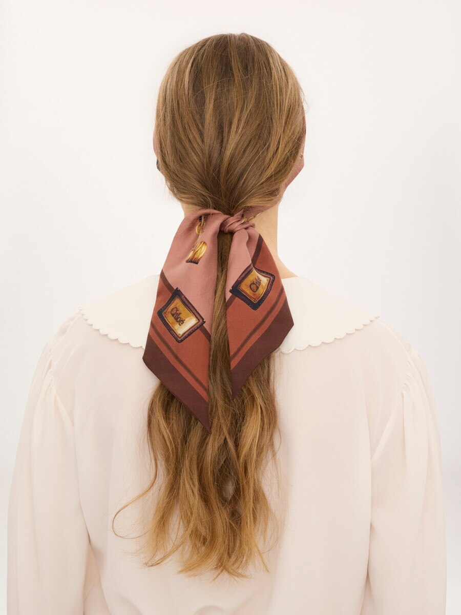 The Chlo&eacute; Paddington bandeau scarf in silk twill - 5