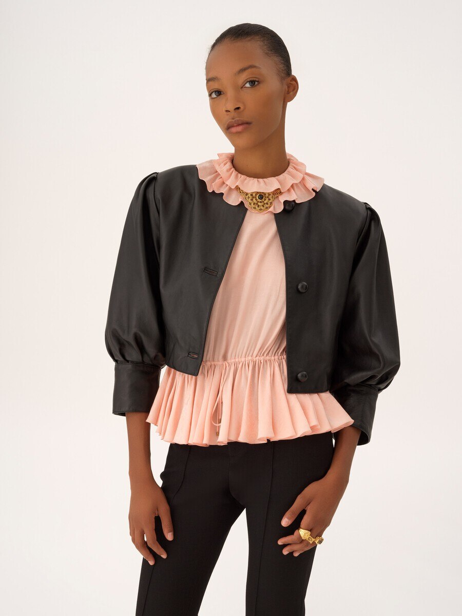 Cropped collarless jacket in leather - 3