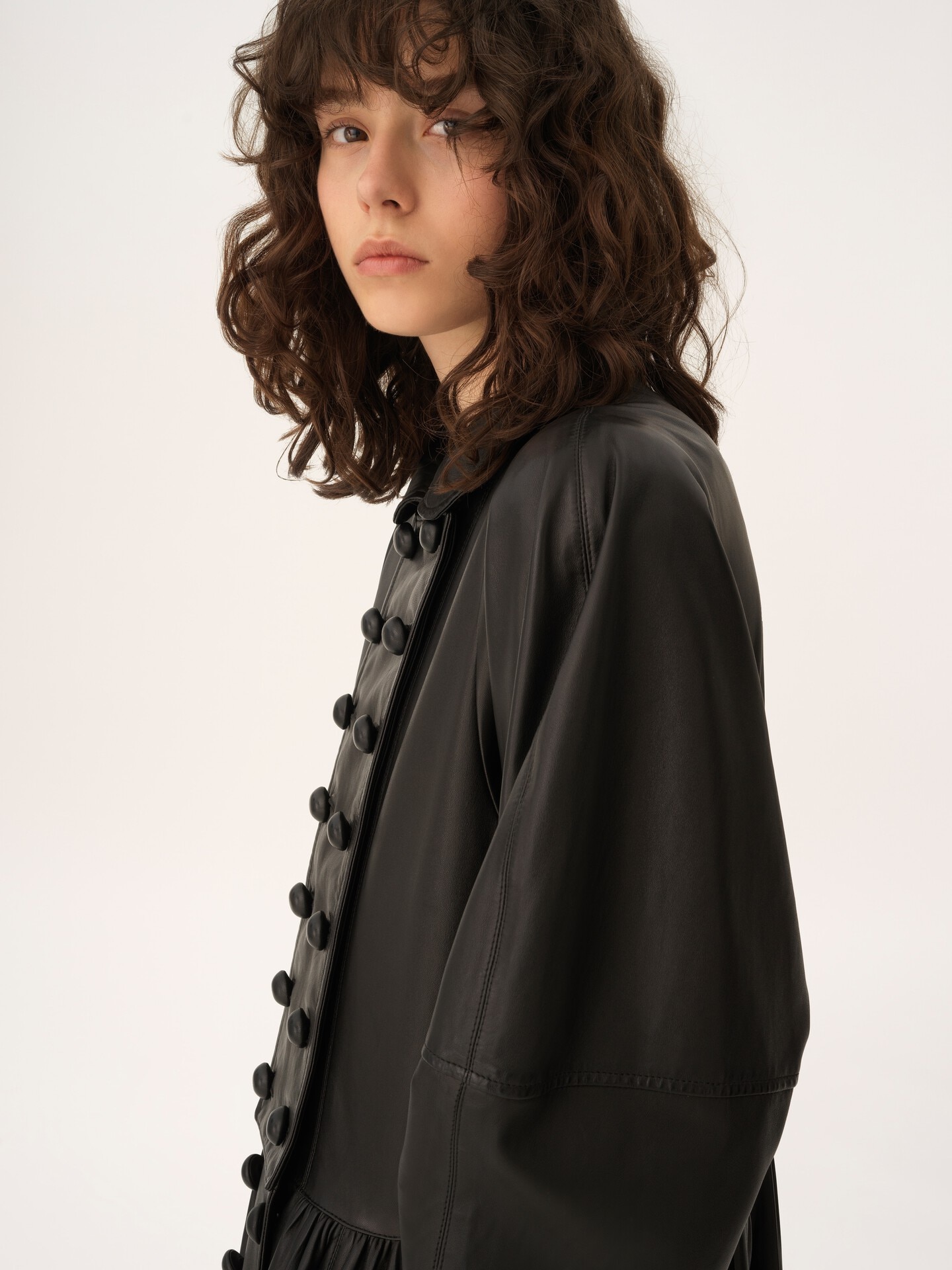 Oversized long riding coat in leather - 5.0