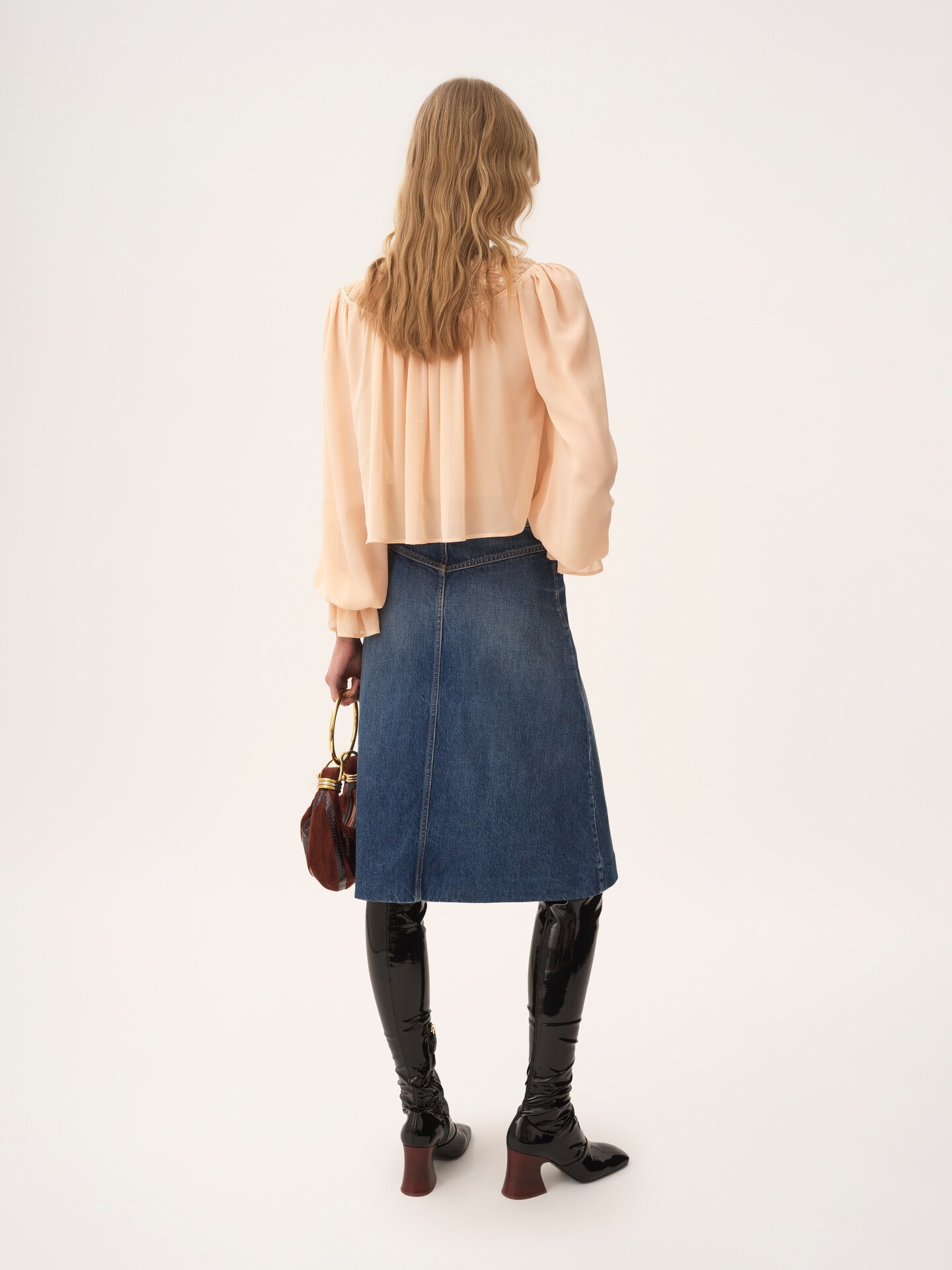 Knee-length skirt in denim - 7