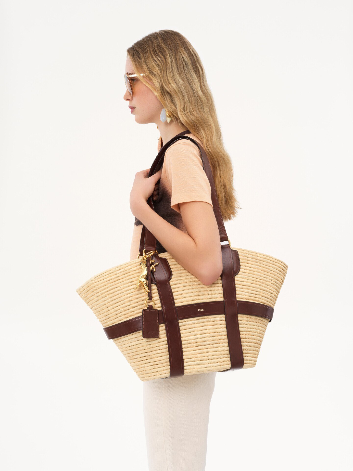 ラフィア製Kerala 25ラージバスケットバッグ Dark Ebony - Chloé