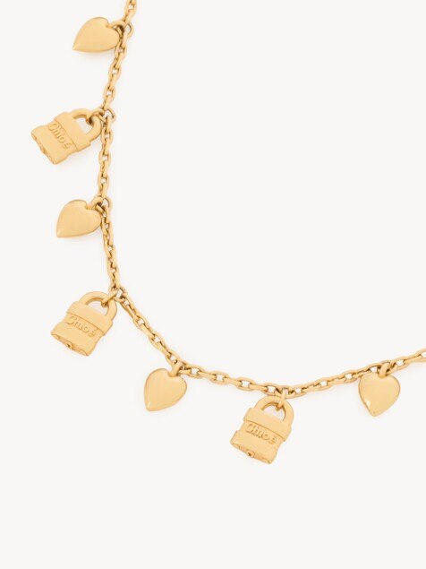The Chlo&eacute; Mini Paddington necklace