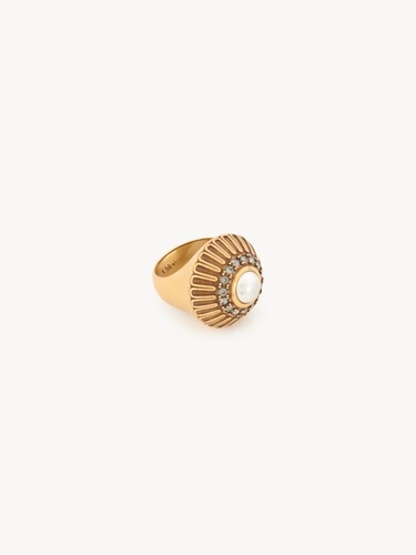 The Ch&acirc;teau Treasures ring - 2