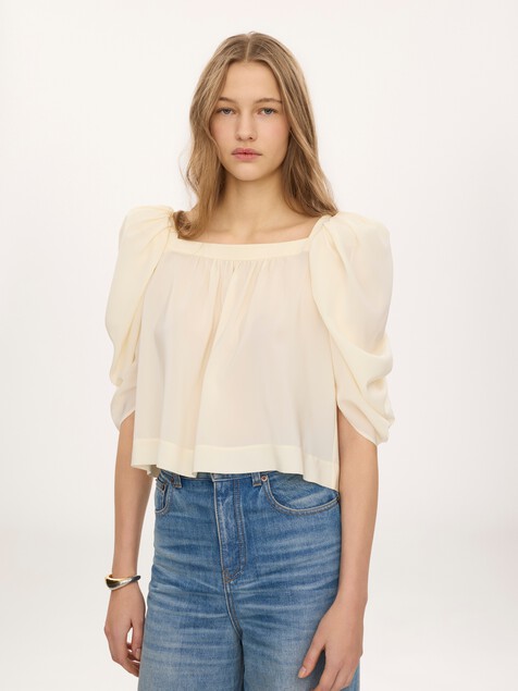 Puff-sleeve pleated top in cr&ecirc;pe de chine