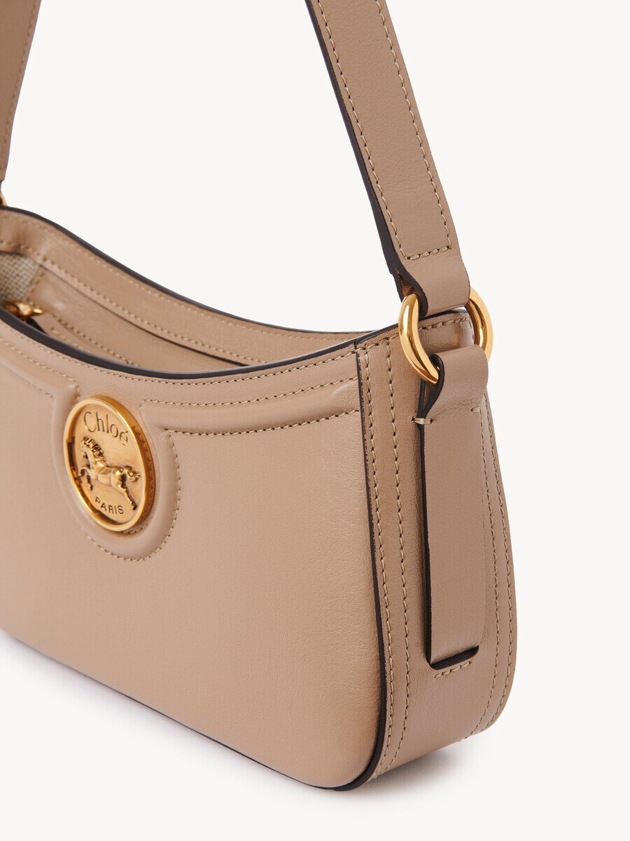 Sac port&eacute; &eacute;paule Horse Medal en cuir grain&eacute; - 4