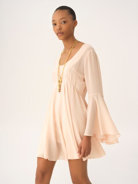 Mini robe &eacute;vas&eacute;e en georgette de soie