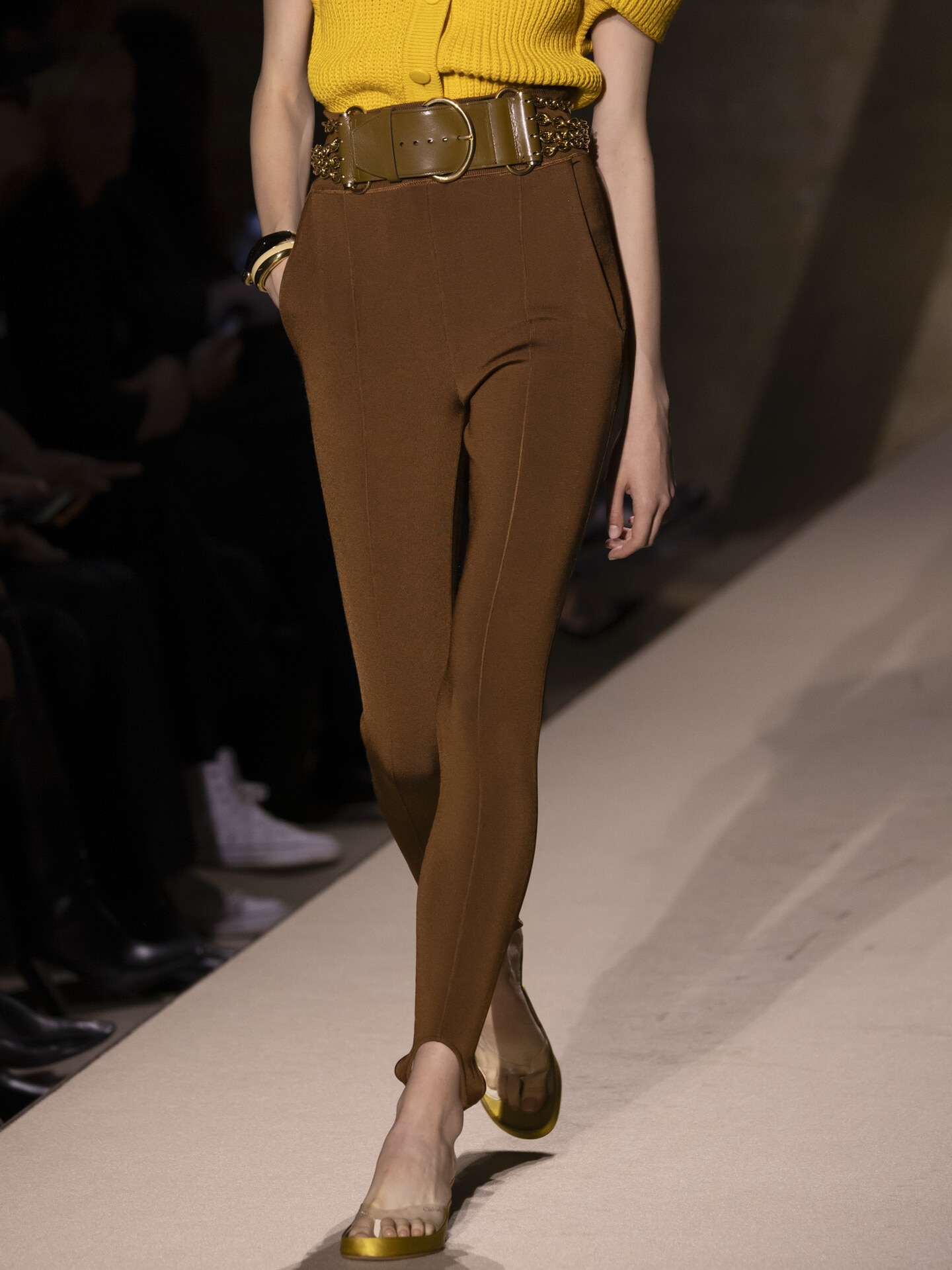 Look 39 - 3