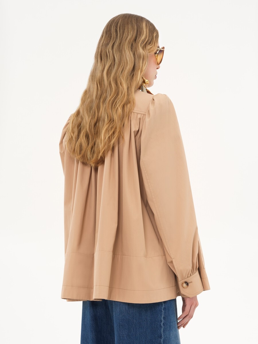 Chaqueta fruncida con cuello alto de gabardina de algod&oacute;n - 7