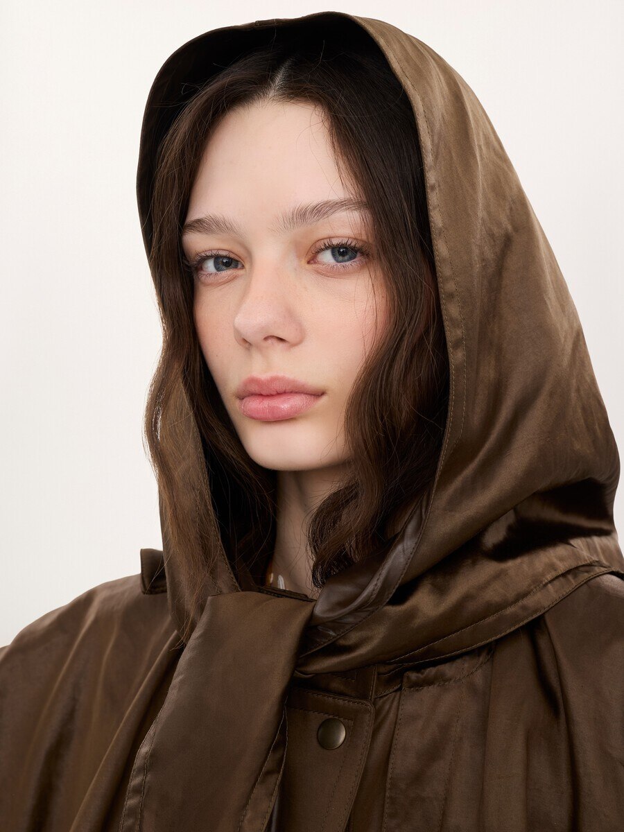Hooded long cape coat in satin - 7