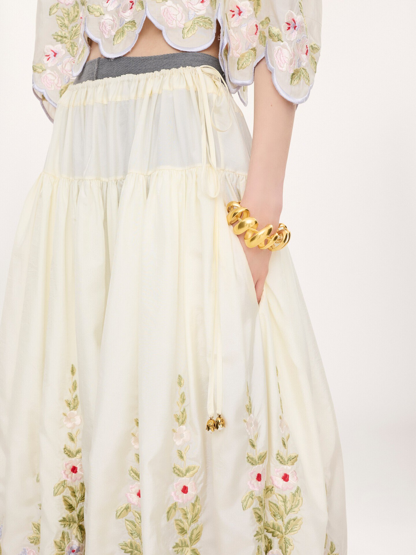Gathered long skirt in technical taffeta - 7.0
