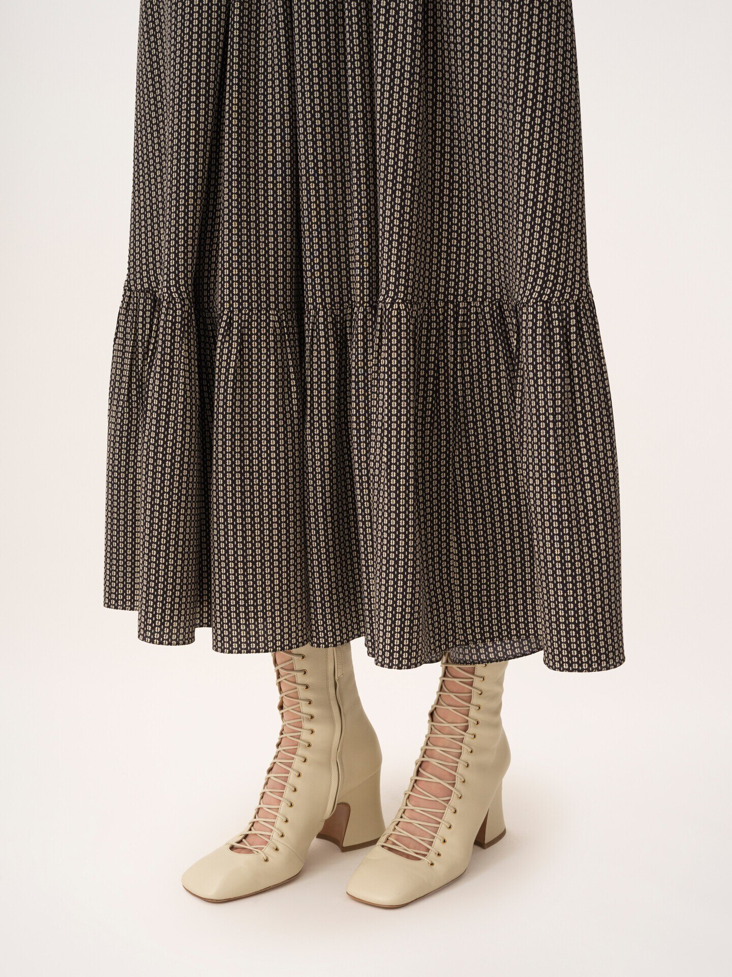 Gathered midi skirt in cr&ecirc;pe de chine - 7