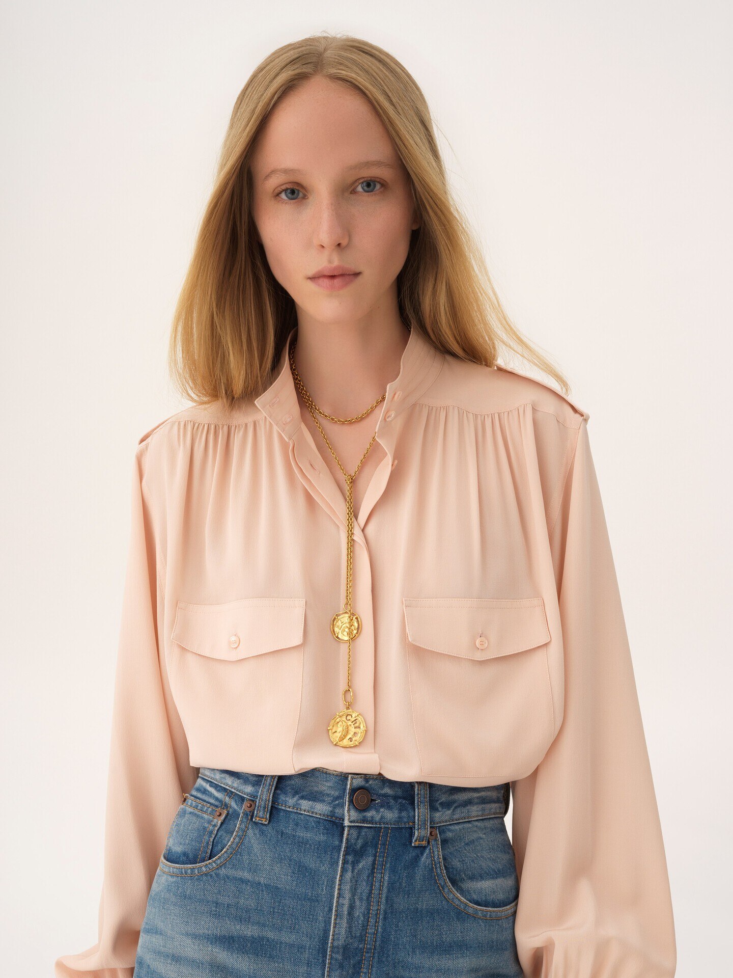 The Chlo&eacute; Medals necklace - 3