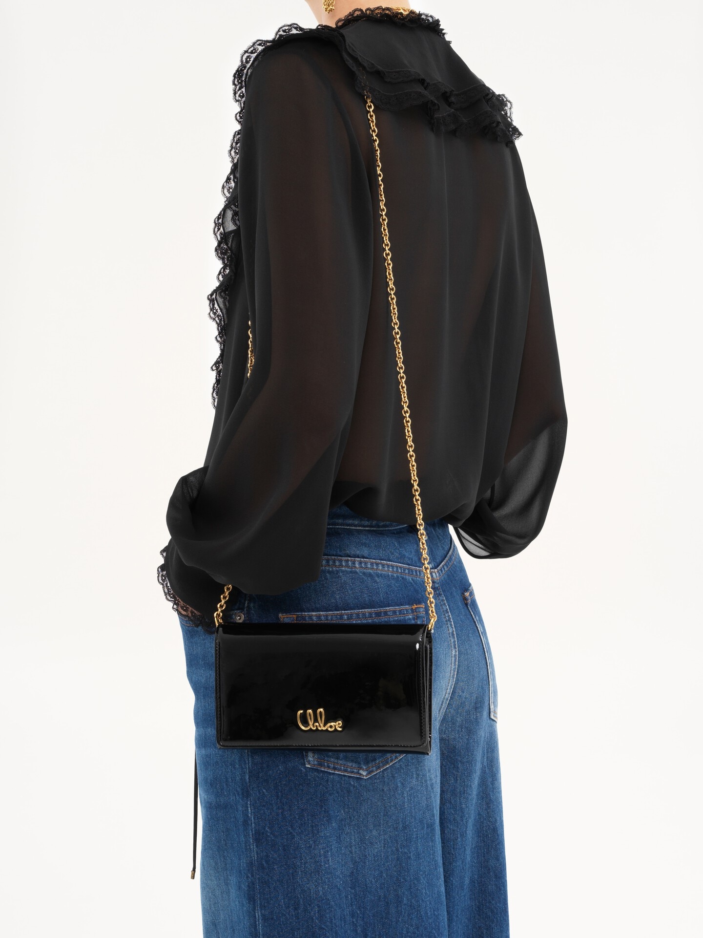 Chloé Iconic flap wallet on chain in patent leather - 4