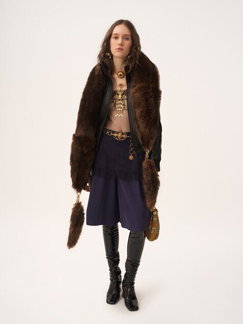 Short blouson in leather