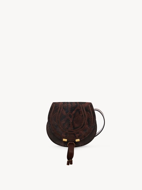 Bolso saddle peque&ntilde;o Marcie de cuero efecto pit&oacute;n