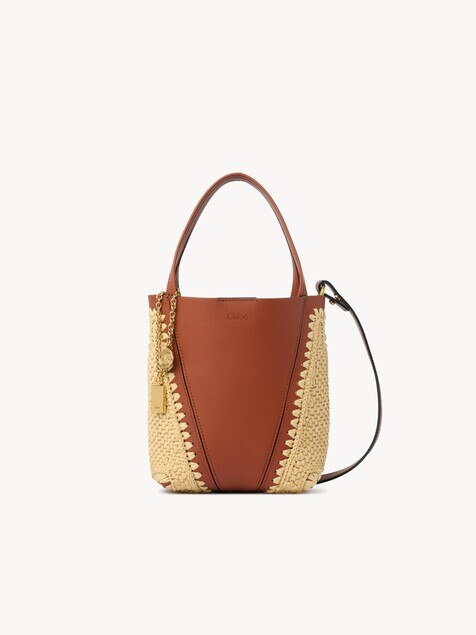 Small Chlo&eacute; Spin tote bag in raffia-effect & leather