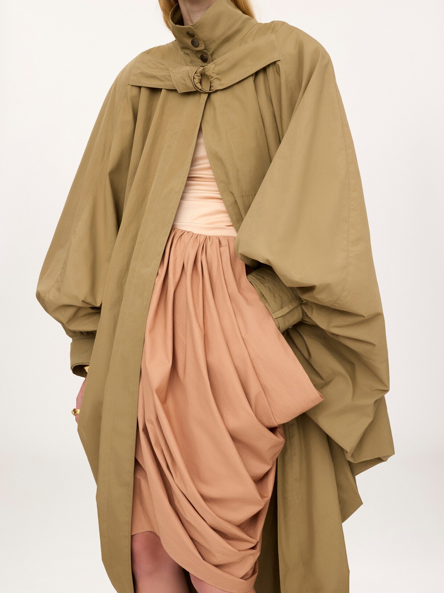 High-neck oversized cape coat in cotton poplin - 4.0