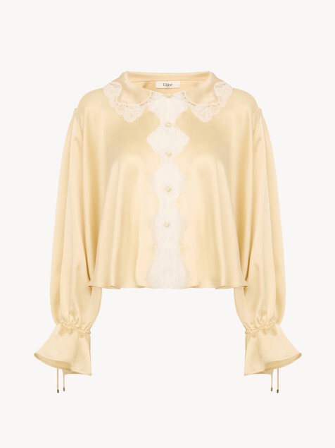 Fluid top in washed silk satin & lace