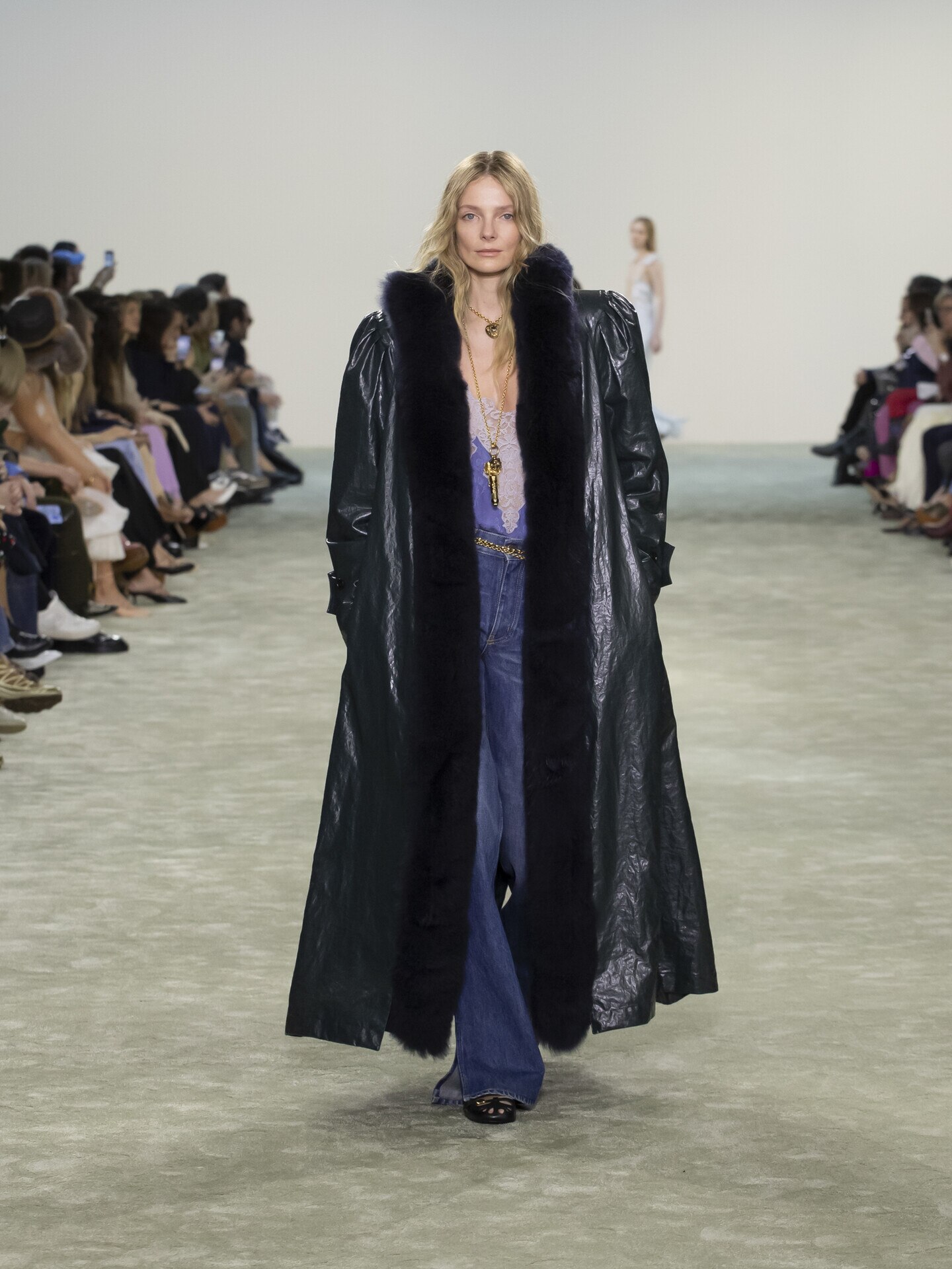 Look 18 - 1