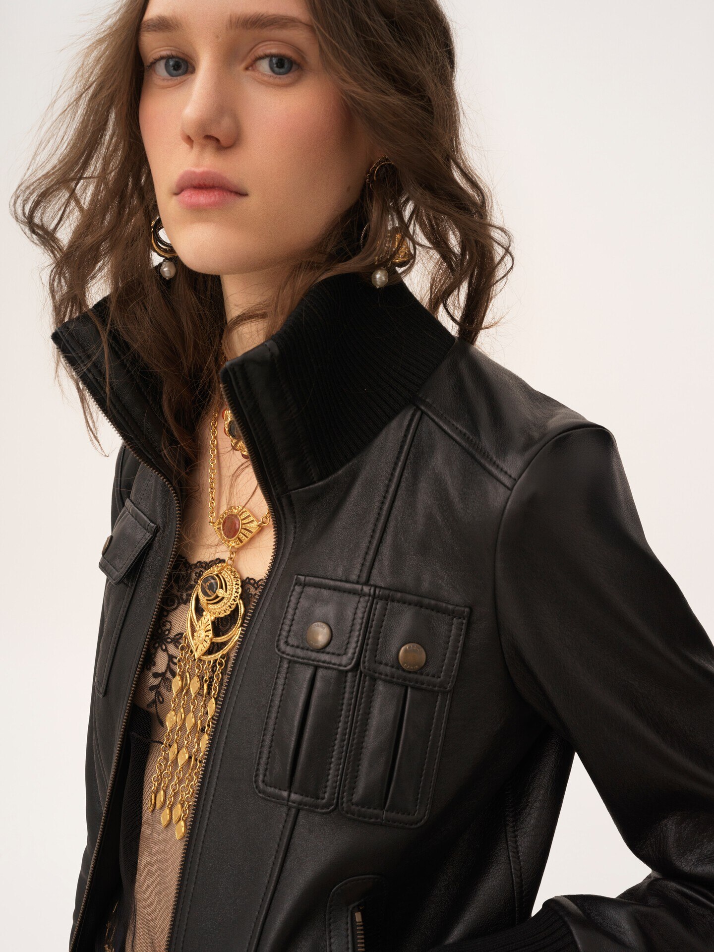 Short blouson in leather - 7